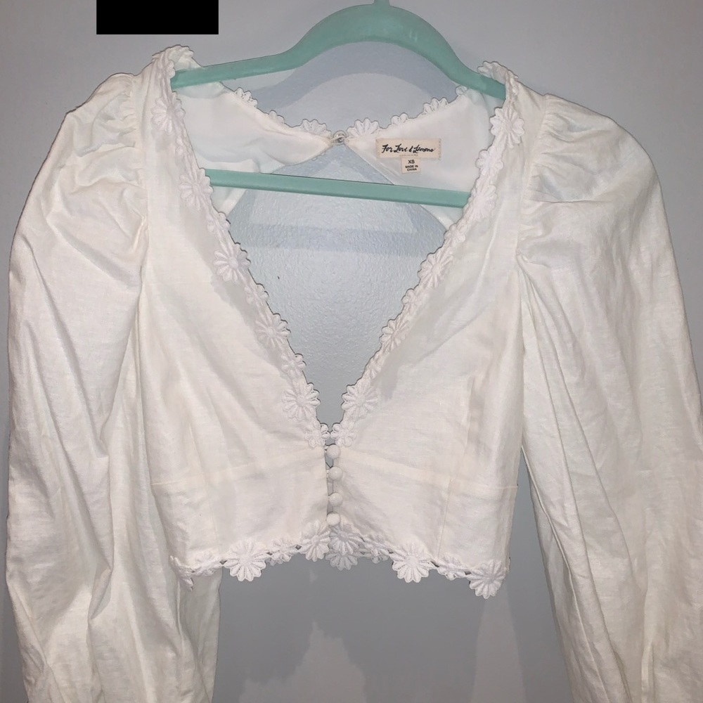 For love and lemons cropped balloon sleeve top!